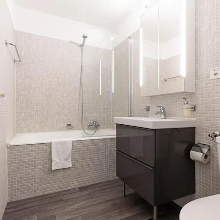 Magrappe M 555 - Lift 6 Pers Apartmán *